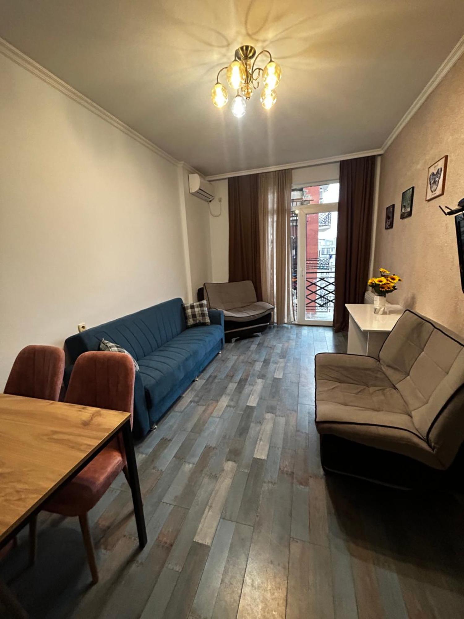 Мой Дом Apartment Batumi Ngoại thất bức ảnh